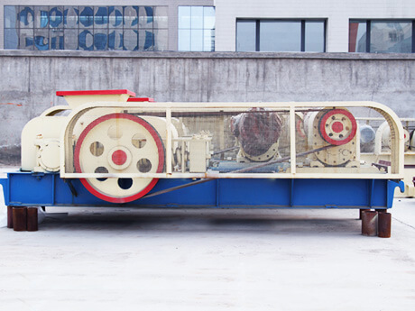 輥式碎石機(jī) 輥式碎石機(jī)