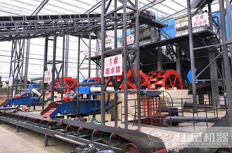 洗沙場(chǎng)配置多臺(tái)洗砂機(jī)設(shè)備 洗沙場(chǎng)配置多臺(tái)洗砂機(jī)設(shè)備