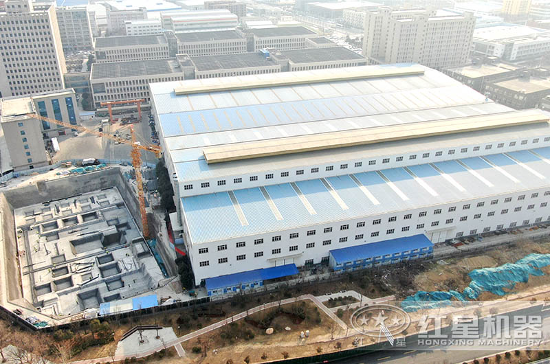 紅星河卵石破碎機生產(chǎn)廠區(qū) 紅星河卵石破碎機生產(chǎn)廠區(qū)