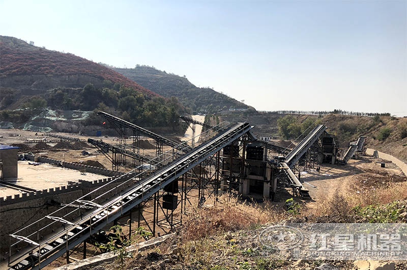 紅星時產(chǎn)300-400噸石料生產(chǎn)線現(xiàn)場 紅星時產(chǎn)300-400噸石料生產(chǎn)線現(xiàn)場