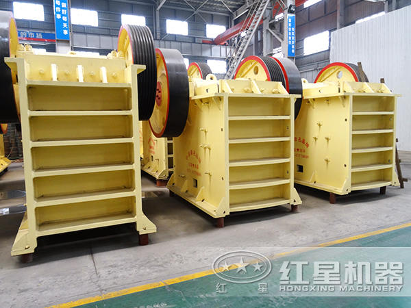 鵝卵石顎式破碎機(jī) 鵝卵石顎式破碎機(jī)