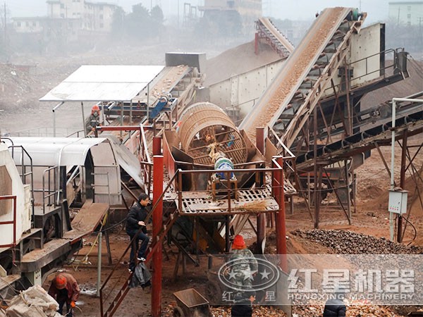 移動(dòng)粉石機(jī)現(xiàn)場(chǎng)圖 移動(dòng)粉石機(jī)現(xiàn)場(chǎng)圖