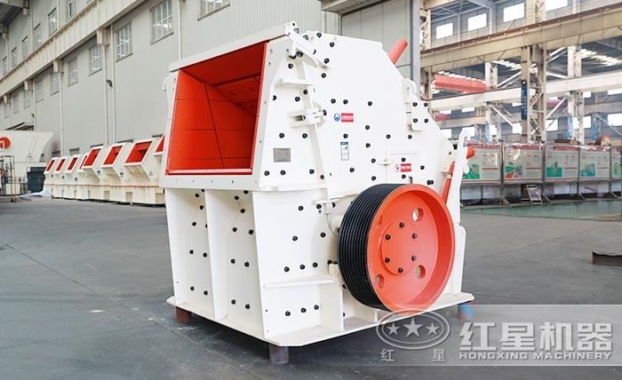 河卵石反擊式打石機(jī) 河卵石反擊式打石機(jī)