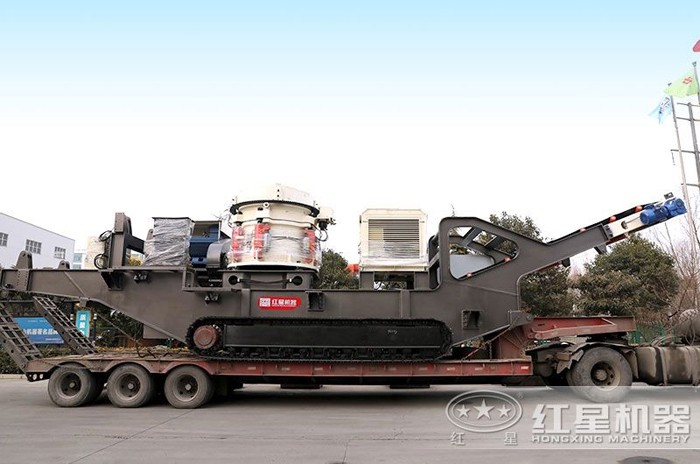 履帶式移動碎石機(jī)搭載圓錐破碎機(jī) 履帶式移動碎石機(jī)搭載圓錐破碎機(jī)