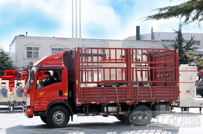 小型立式復合破碎機發(fā)貨 小型立式復合破碎機發(fā)貨